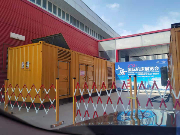 左贡发电车出租-发电机无电压或电压太低怎么办？