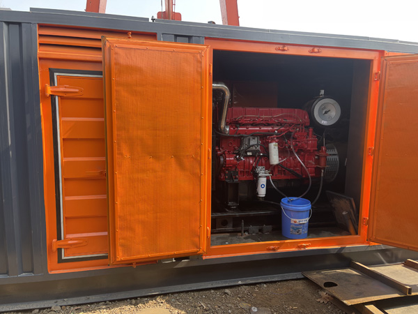 左贡哪些因素会影响 200KW 柴油发电机的燃油消耗率？